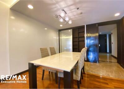 FOR RENT Pet friendly 2 bedrooms with balcony Sukhumvit 55