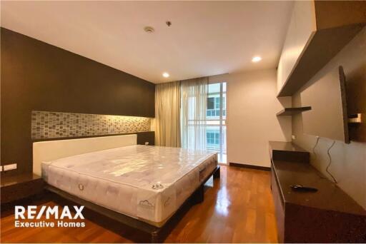 FOR RENT Pet friendly 2 bedrooms with balcony Sukhumvit 55