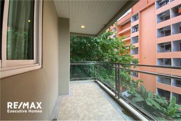 FOR RENT Pet friendly 2 bedrooms with balcony Sukhumvit 55