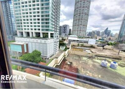 For sale big balcony 3 bedrooms on 9 floor Moon Tower Just 600m to BTS Thonglor Station