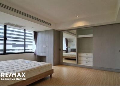 For Rent 3 bedrooms pet friendly in Sukhumvit 19 BTS Asoke