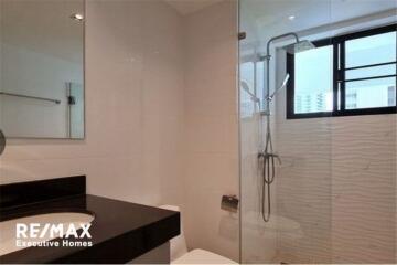 For Rent: Newly Renovated 3-Bedroom Apartment on Sukhumvit 19, Asoke Area