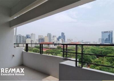 For Rent 3 bedrooms pet friendly in Sukhumvit 19 BTS Asoke