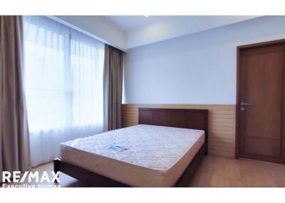 For rent spacious 3 bedrooms in low rise apartment