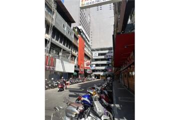 For rent comercial building 5 storey in Saladeang.