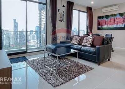 Live in Luxury at Villa Asoke: 1 Bedroom Duplex Unit on High Floor Now Available!