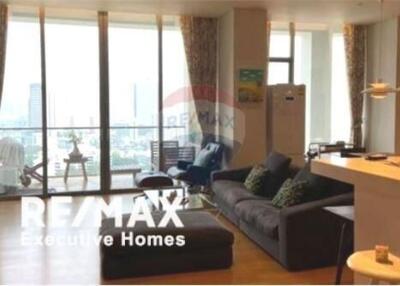 Stunning View 1 bedroom with big balcony Sathon