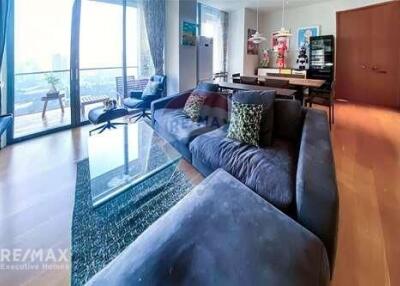 Stunning View 1 bedroom with big balcony Sathon