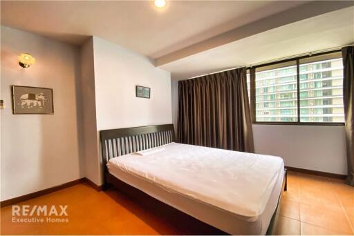 Spacious 3-Bedroom Apartment with Modern Kitchen and Oven for Rent in Saladeang!