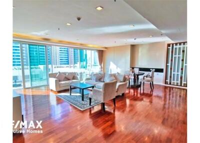 For rent Modern 3 bedrooms with big balconies in Sukhumvit 20