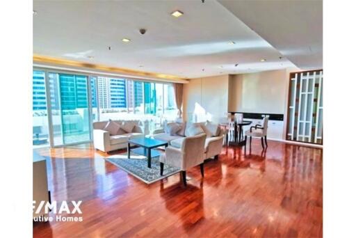 For rent Modern 3 bedrooms with big balconies in Sukhumvit 20