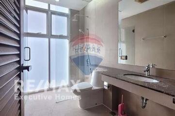 Hot deal new renovated penthouse 4 bedrooms on high floor at Prime 11