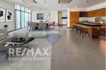 Hot deal new renovated penthouse 4 bedrooms on high floor at Prime 11