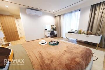 "Luxury 4-Bed Condo in Prime Central Bangkok Location"