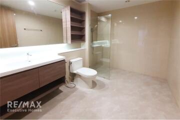 Live in Style: Brand New Luxury 4-Bedroom Low Rise in Sathon-Narathiwas Available for Rent