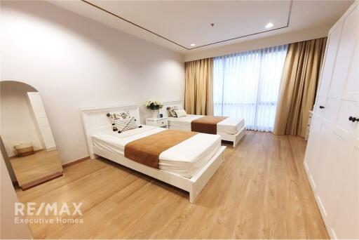 "Luxury 4-Bed Condo in Prime Central Bangkok Location"