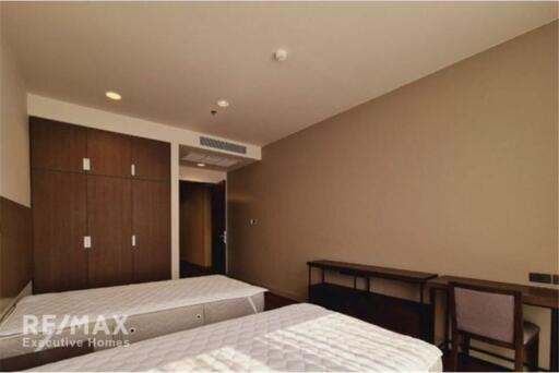 Experience Modern Living with Spacious 4-Bedroom Units and Open Kitchen in Sukhumvit 30