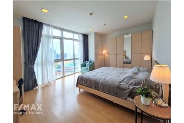 Luxurious 2BR Condo in Watthana, Bangkok for Rent