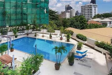 Luxurious 3-Bedroom Condo with 2 Living Rooms and Big Balcony in Sukhumvit 30