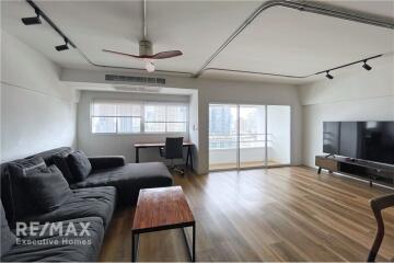For sale modern style duplex 1 bedroom at Thonglor Tower