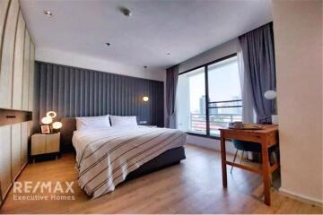 Luxurious 2-Bedroom Condo with Modern Amenities in Sukhumvit 49