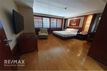 Luxurious 2-Bedroom Apartment in Thonglor with Exclusive Amenities