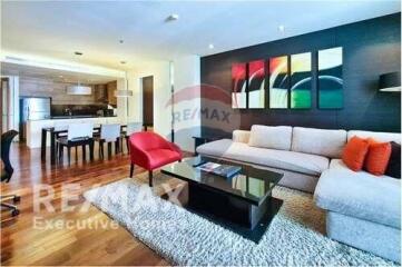 Experience Luxury Living: Stunning 2 Bedrooms with Spacious Terrace in Thonglor