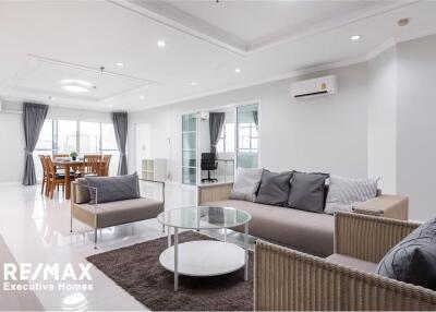 Spacious 3 Bedroom Condominium for Rent