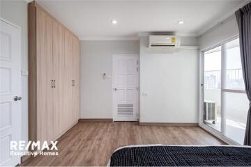 Spacious 3 Bedroom Condominium for Rent