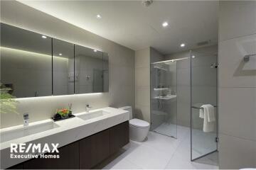 Modern Pet Friendly Apartment in Sukhumvit