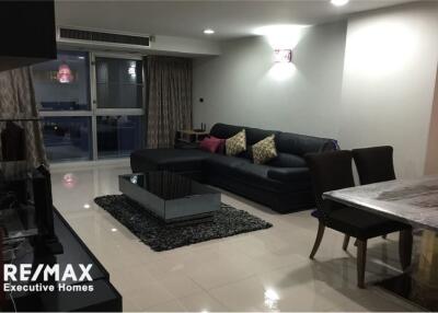 Spacious 2 bedrooms for sale near BTS Promphong