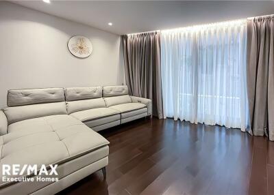 Luxrury 3 bedrooms Unit for rent in Thonglor