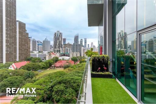 Luxury 2 bedrooms for rent near BTS Asoke