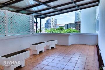 Pet-Friendly Haven in Sukhumvit 30  Spacious 4 Bedrooms with Big Balcony and Private Garden