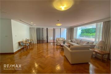 Experience Luxury Living in Spacious 3-Bedroom Private Apartment in Sathon Soi 1