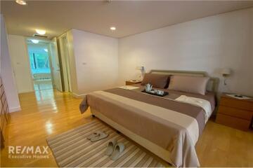 Experience Luxury Living in Spacious 3-Bedroom Private Apartment in Sathon Soi 1