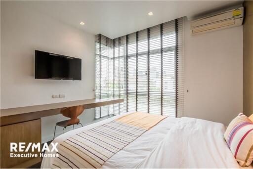 Pet-Friendly Oasis in Sukhumvit 55 - Spacious 3 Bedrooms with Private Garden