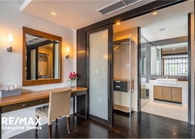 Pet-Friendly Oasis in Sukhumvit 55 - Spacious 3 Bedrooms with Private Garden