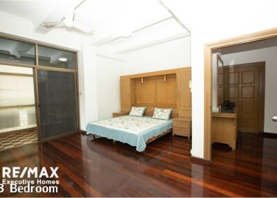 For rent spacious 3 bedrooms in Lamgsuan pet friendly