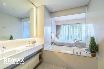 For sale stunning 2 bedrooms at TELA Thonglor