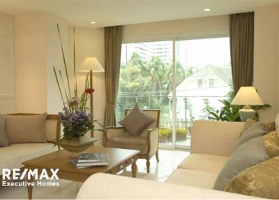 For Rent Pet Friendly Spacious Low Rise Apartment: 3 Bedrooms, Silom-Sathorn
