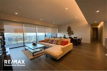 Luxury Living at TELA Thonglor - 3-Bedroom Condo for Rent