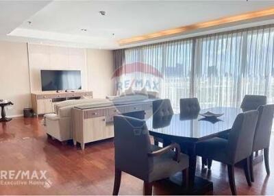 Stylish and Spacious: Modern 3-Bedroom Apartment for Rent in Sukhumvit 20