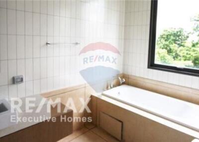 2 bedroom for rent near BTS Thonglor