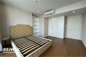 Luxury 2 bedroom for rent near BTS Surasak