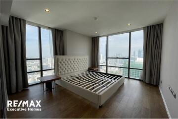 Luxury 2 bedroom for rent near BTS Surasak