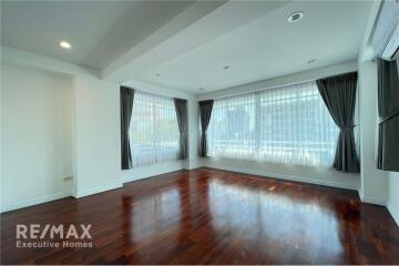 Spacious 4 bed for rent at BTS Thonglor