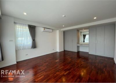 Spacious 4 bed for rent at BTS Thonglor