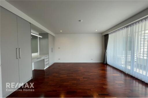 Spacious 4 bed for rent at BTS Thonglor