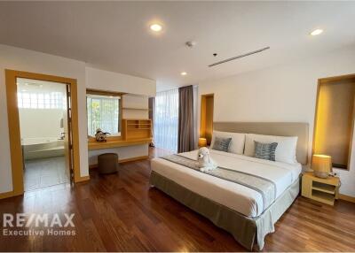 4 bedrooms apartment for rent in Ekkamai